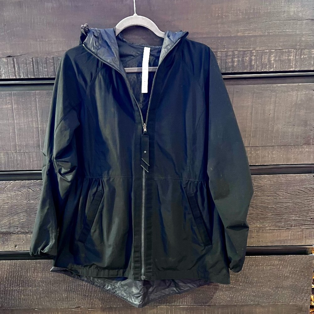 Lululemon Black Hooded Windbreaker- size 6